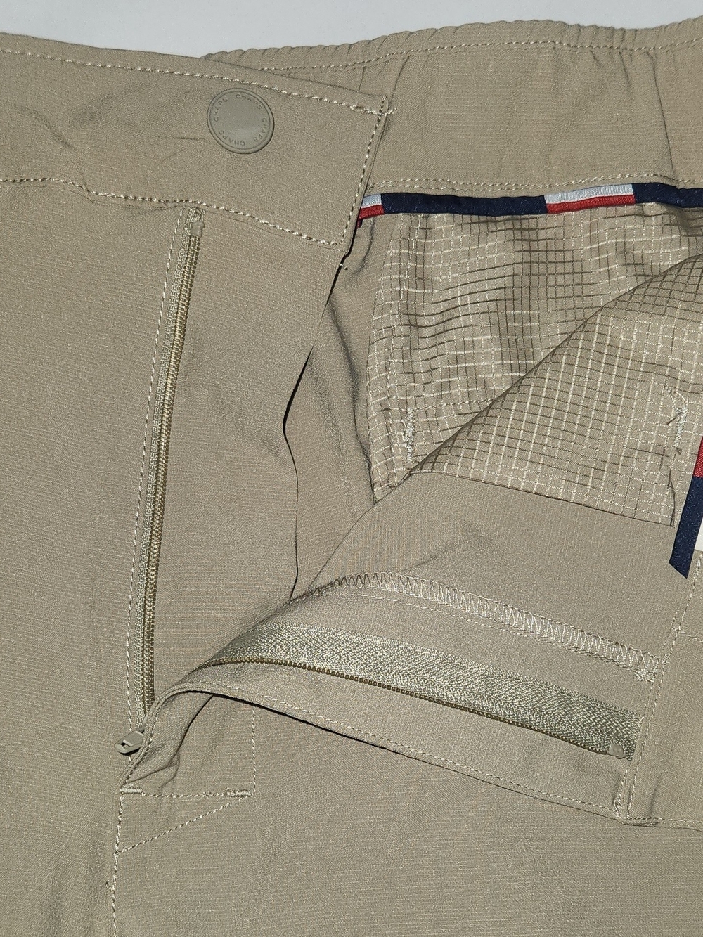Khaki Chaps Lightweight Zip Pocket Pants 38 X 8 Inseam